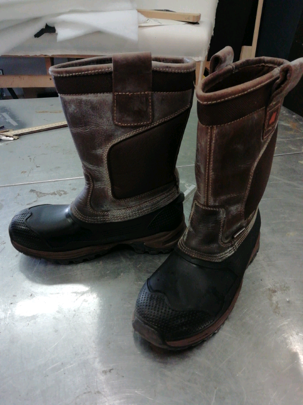 screwfix dr marten boots
